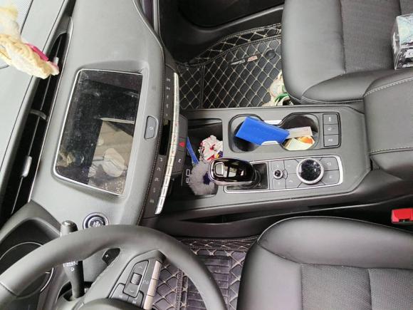 [无锡·苏B] 二手凯迪拉克凯迪拉克XT42021款 28T 两驱技术型