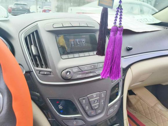 [上海·沪C] 二手别克君威2015款 2.0L 领先时尚型