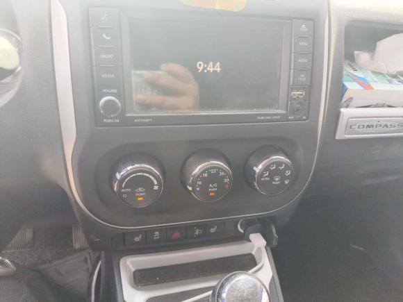 [南通·苏F] 二手Jeep指南者2014款 改款 2.0L 两驱精英版