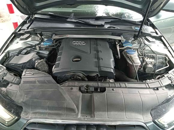 [佛山·粤Y] 二手奥迪奥迪A4L2013款 40 TFSI quattro个性运动型