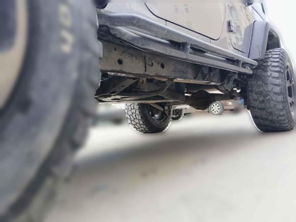 [济南·鲁A] 二手Jeep牧马人2014款 2.8TD Sahara 四门版