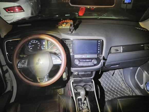 [南昌·赣A] 二手三菱欧蓝德2019款 2.0L 两驱畅享版 5座 国VI