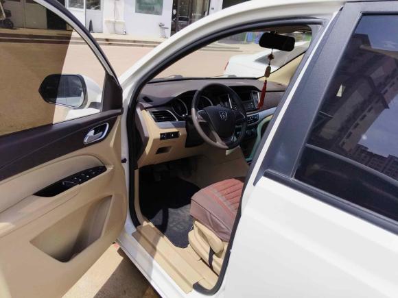 [青岛·鲁U] 二手宝骏宝骏7302016款 改款 1.5L 手动标准型 5座