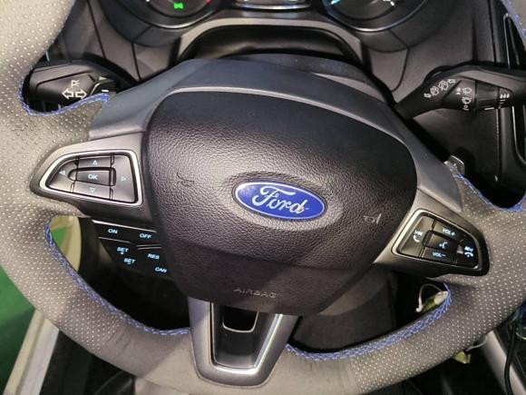 [温州·鲁B] 二手福特福克斯2018款 两厢经典 EcoBoost 180 自动运动型