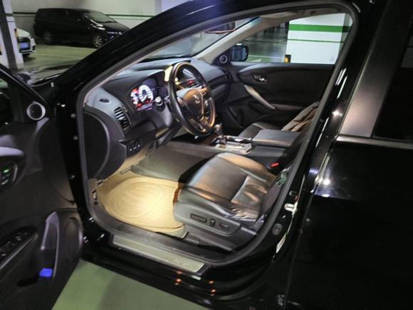 [上海·沪B] 二手讴歌讴歌RDX2013款 3.0L 两驱精英版