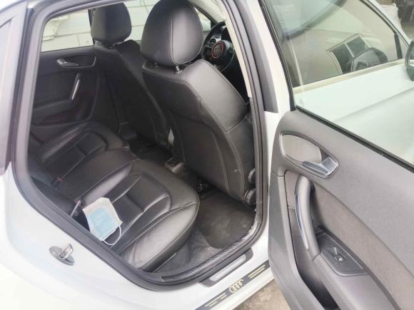 [上海·沪C] 二手奥迪奥迪A12014款 30 TFSI Sportback舒适型