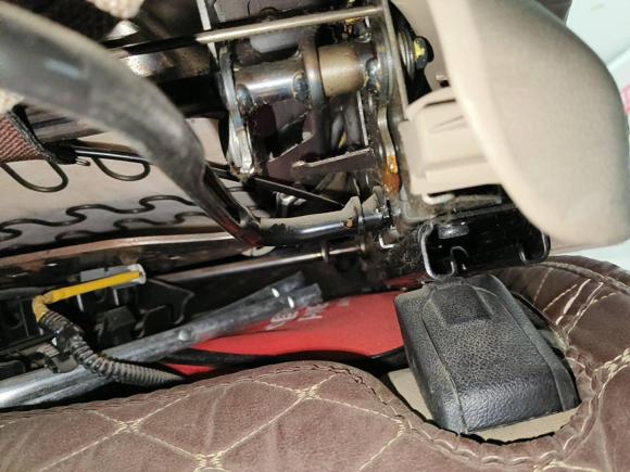 [西安·陕A] 二手起亚狮跑2013款 2.0L 手动两驱版GL