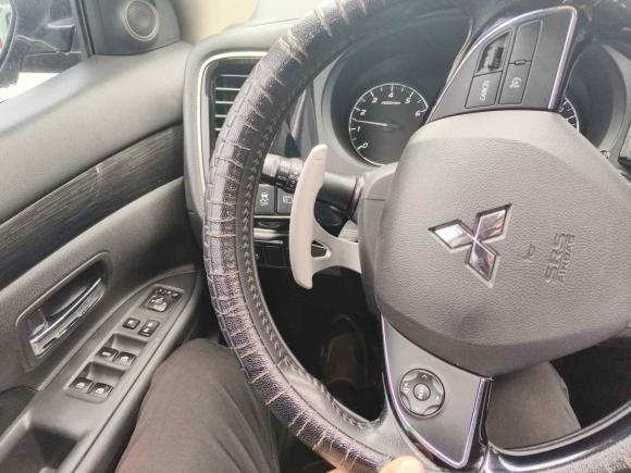 [苏州·苏E] 二手三菱欧蓝德2016款 2.4L 四驱精英版 5座