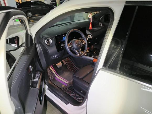 [上海·沪A] 二手奔驰奔驰EQA2022款 EQA 260