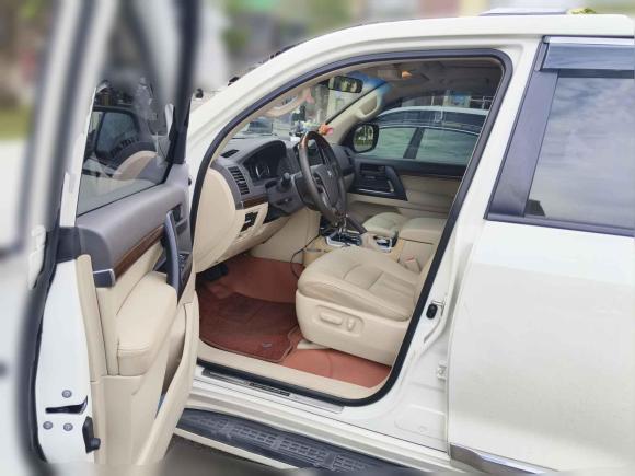 [南昌·赣A] 二手丰田兰德酷路泽2015款 4.0L V6 中东低配版