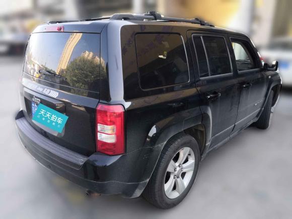 [无锡·苏B] 二手Jeep自由客2014款 2.0L 运动增强版