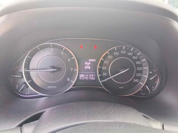 [南京·苏A] 二手日产途乐2017款 4.0L SE中东版