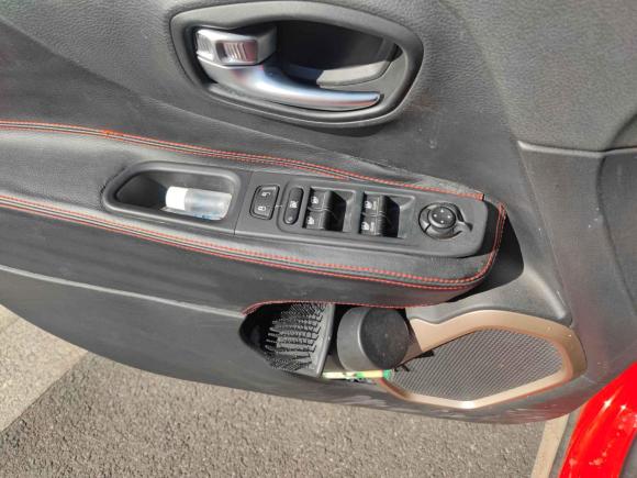 [金华·浙G] 二手Jeep自由侠2016款 1.4T 自动劲能版+