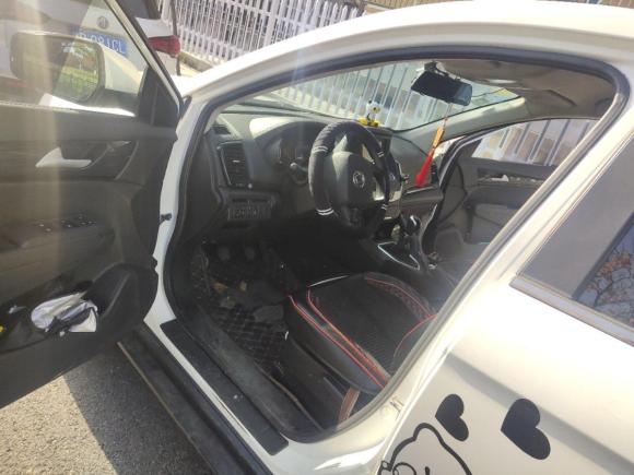 [杭州·豫R] 二手东风风度东风风度MX52016款 1.4T 手动时尚版