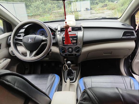 [上海·苏F] 二手本田锋范经典2012款 1.5L 手动舒适版