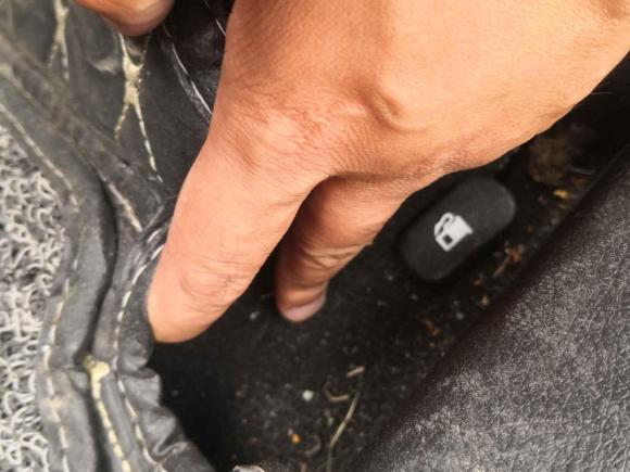 [常州·苏L] 二手奔腾奔腾X402017款 1.6L 自动尊享型