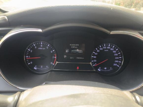 [上海·苏A] 二手起亚起亚K52015款 2.0L 自动LUX