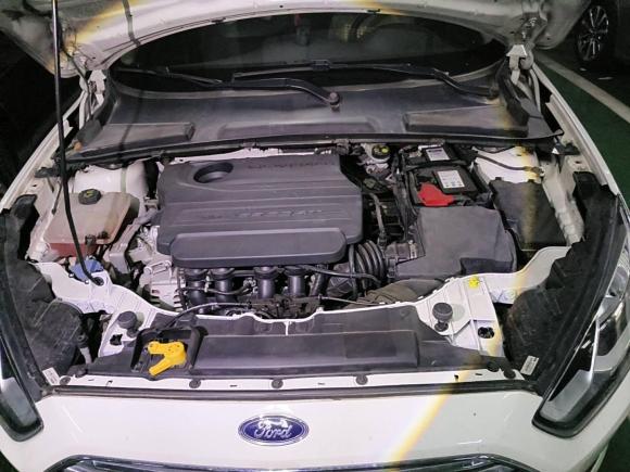 [成都·川A] 二手福特福睿斯2015款 1.5L 手动时尚型