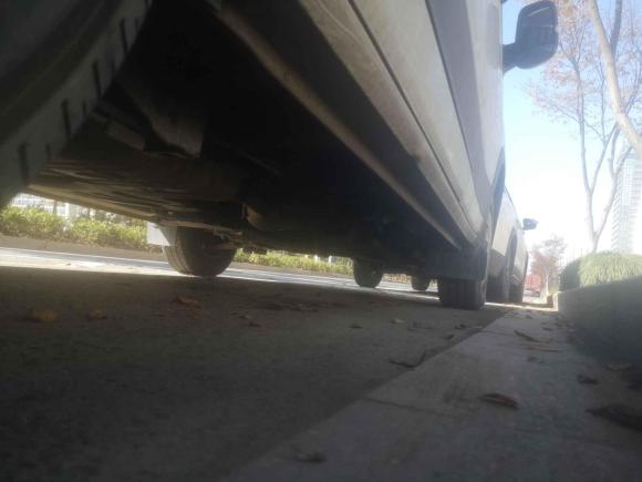 [温州·浙C] 二手上汽大通MAXUS上汽大通MAXUS V902020款 2.0TAMT运杰版前驱后单胎短轴高顶6座