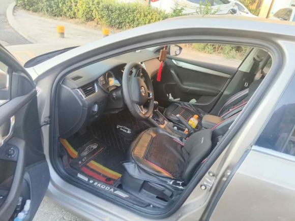 [青岛·鲁U] 二手斯柯达明锐2020款 1.5L 自动智行豪华版