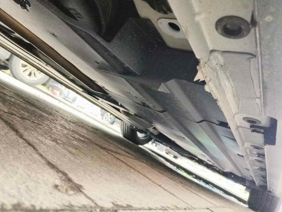 [深圳·粤L] 二手长安长安UNI-V2022款 1.5T 尊贵型