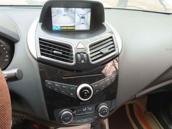 [青岛·鲁B] 二手海马海马S52015款 1.5T CVT豪华型运动版