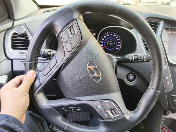 [深圳·粤B] 二手现代胜达2013款 2.4L 自动四驱尊贵型