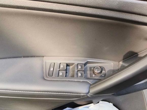 [上海·沪C] 二手大众途观L2019款 280TSI 自动两驱全景舒适版 国V