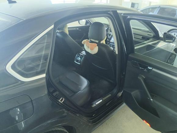 [上海·苏F] 二手大众帕萨特2017款 330TSI DSG御尊版