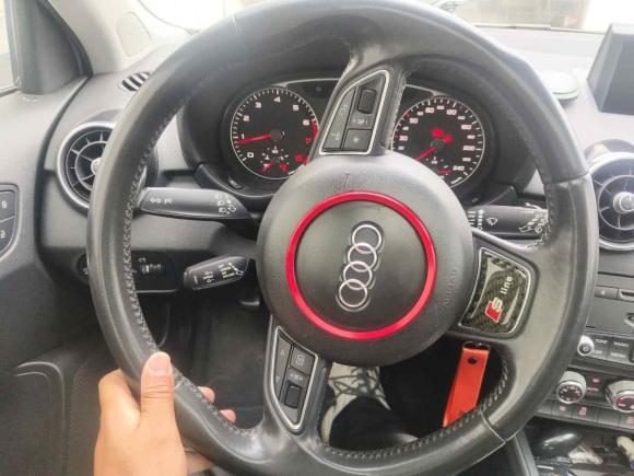 [上海·沪C] 二手奥迪奥迪A12014款 30 TFSI Sportback舒适型