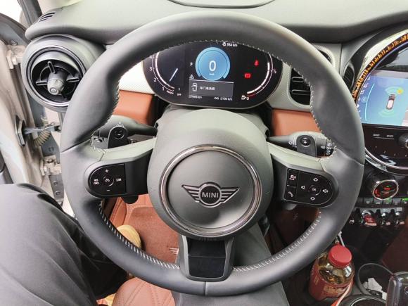 [上海·沪D] 二手MINIMINI2023款 2.0T COOPER S 艺术家 五门版