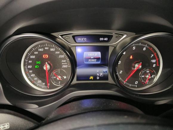 [杭州·浙A] 二手奔驰奔驰GLA2018款 GLA 200 时尚型