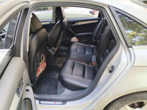 [武汉·鄂A] 二手奥迪奥迪A4L2015款 45 TFSI quattro个性运动型