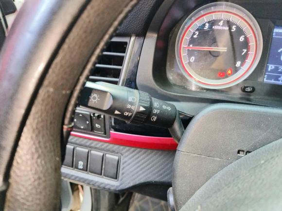 [武汉·鄂A] 二手东风风行景逸X52017款 乐享系列 1.6L CVT豪华型