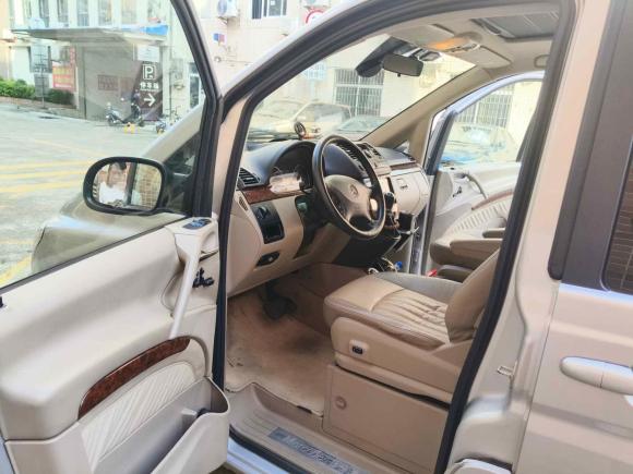 [佛山·粤X] 二手奔驰唯雅诺2010款 2.5L 尊贵版