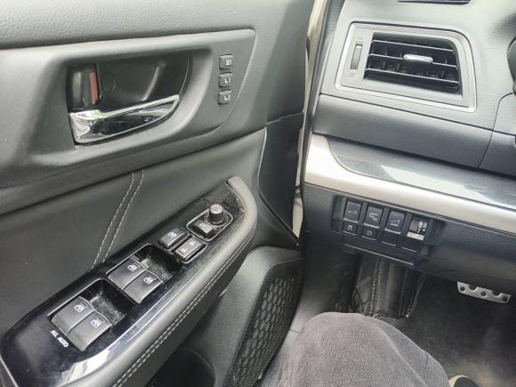 [武汉·鄂A] 二手斯巴鲁傲虎2016款 2.5i 运动导航版