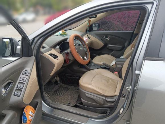 [芜湖·皖B] 二手现代北京现代ix352010款 2.0L 自动两驱精英版GLS