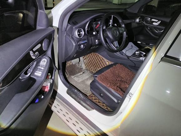 [济南·鲁A] 二手奔驰奔驰GLC2018款 改款 GLC 260 4MATIC 动感型