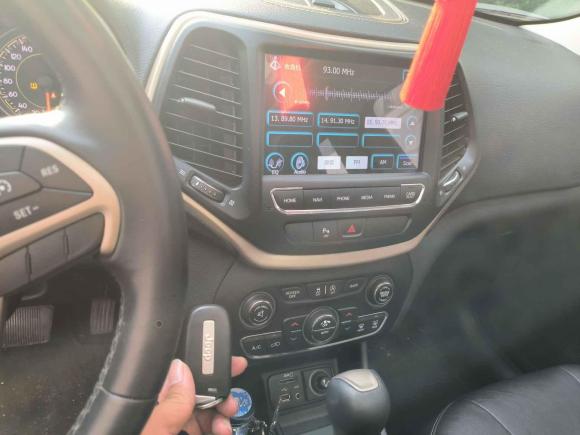 [台州·浙J] 二手Jeep自由光2017款 2.4L 领先智能版