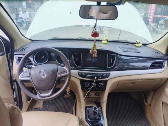 [上海·苏H] 二手宝骏宝骏7302016款 1.5L 手动舒适型 7座 国V