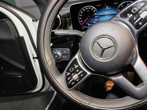 [深圳·粤B] 二手奔驰奔驰A级2020款 改款 A 200 L 运动轿车动感型