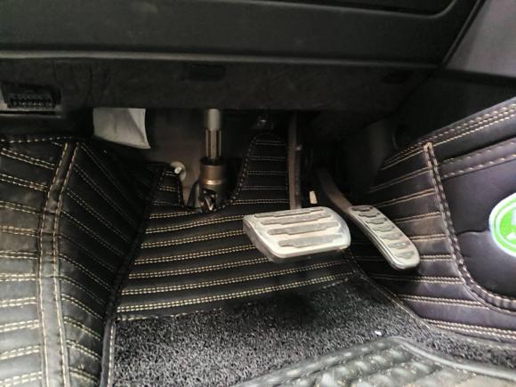 [宁波·浙B] 二手路虎揽胜极光2015款 2.0T 5门耀动版