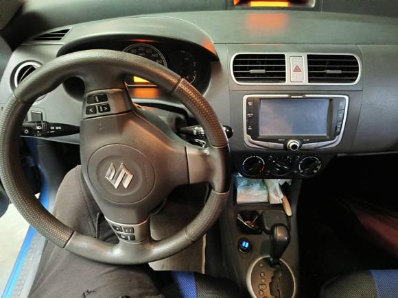 [无锡·苏B] 二手铃木雨燕2011款 1.5L 自动运动影音版