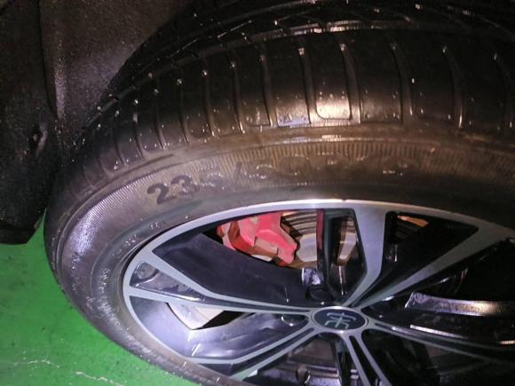 [无锡·苏B] 二手比亚迪宋PLUS2020款 1.5T 自动尊贵型