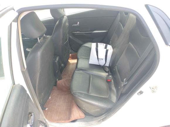 [上海·苏J] 二手起亚起亚K22012款 三厢 1.6L AT Premium纪念版