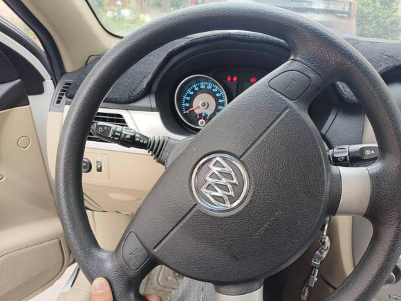 [上海·皖R] 二手别克凯越2013款 1.5L 自动经典型