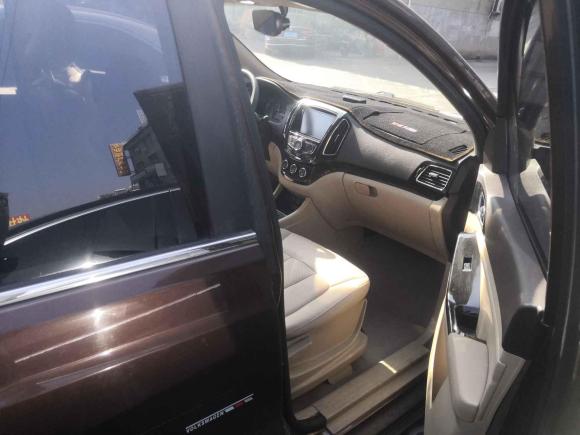 [金华·浙G] 二手宝骏宝骏7302015款 1.8L 手动舒适ESP版 7座