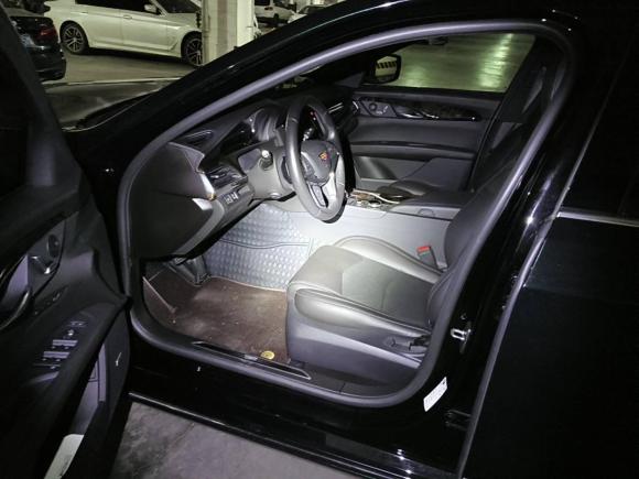 [成都·川A] 二手凯迪拉克凯迪拉克CT62022款 28T 豪华型