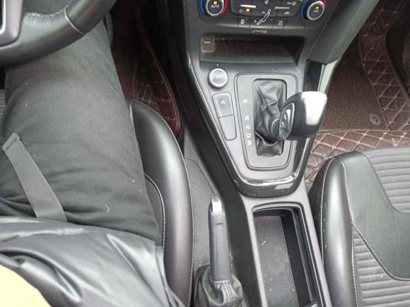 [无锡·苏B] 二手福特福克斯2017款 三厢 EcoBoost 180 自动精英型