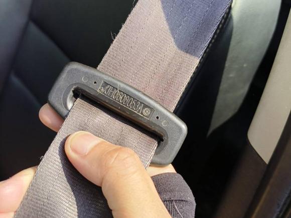 [广州·云J] 二手江铃驭胜S3502016款 2.0T 自动四驱汽油豪华版5座